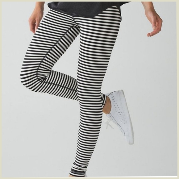 {8} Lululemon - Picture 1 of 13